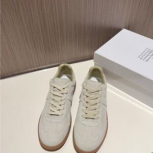 Maison Martin Margiela Women's Beige Suede Sneakers